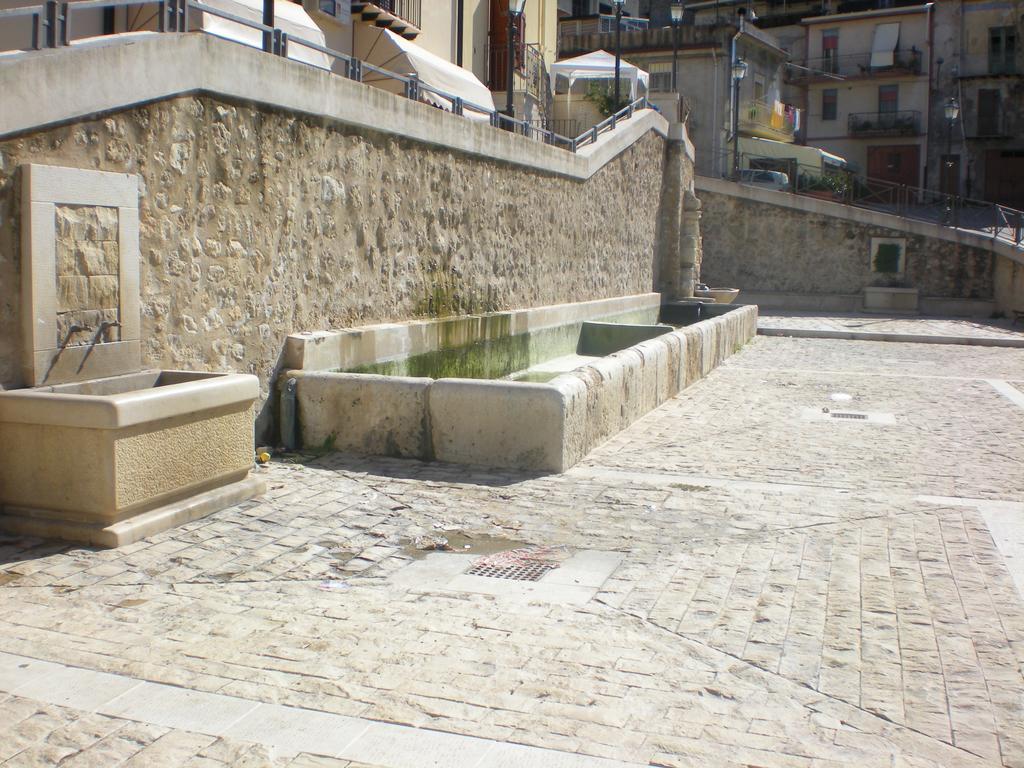 Casa Salvaggio Hotel Grotte  Exterior photo